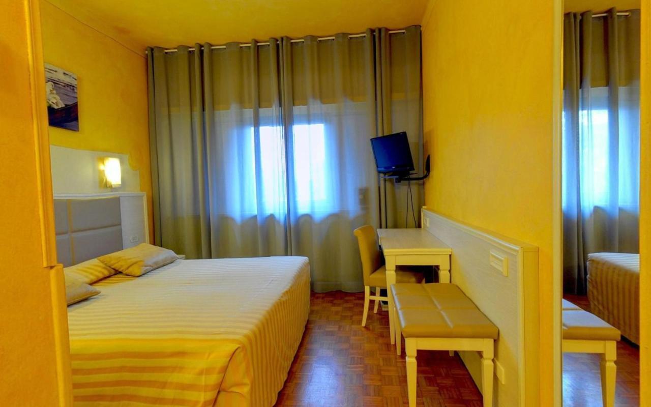 Ai Ronchi Motor Hotel Brescia Eksteriør bilde